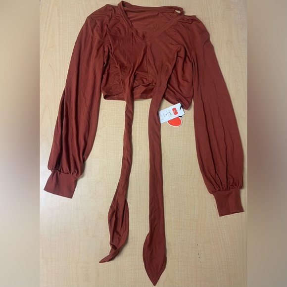 Cider Tops - NWT Cider Women’s copper shirt center with/bow beautiful sleeves size small
